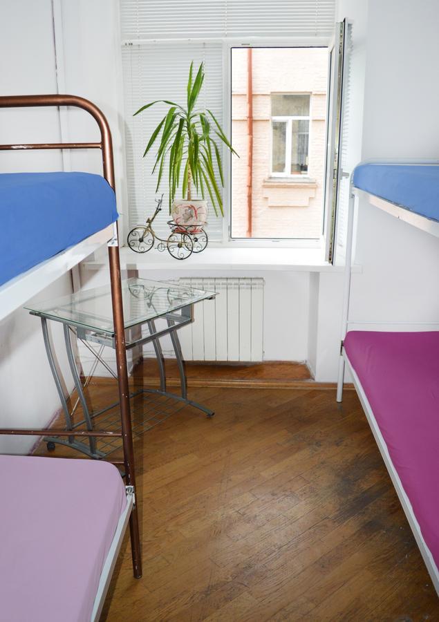 Hostel Golden Gates เคียฟ ภายนอก รูปภาพ